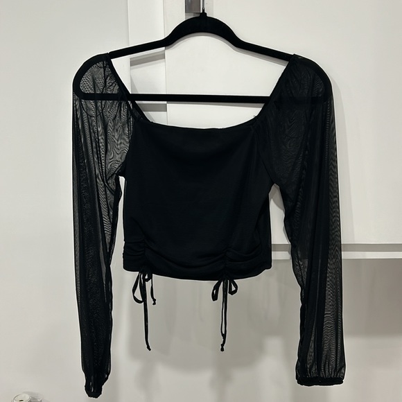 Black crop top with mesh sleeves. Size medium - Picture 1 of 2